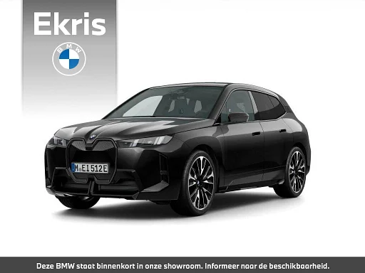 BMW iX xDrive60 M Sports package Pro | Innovation Pack | carro de reboque | Telhado de pano Sky Lounge | Harman Kardon