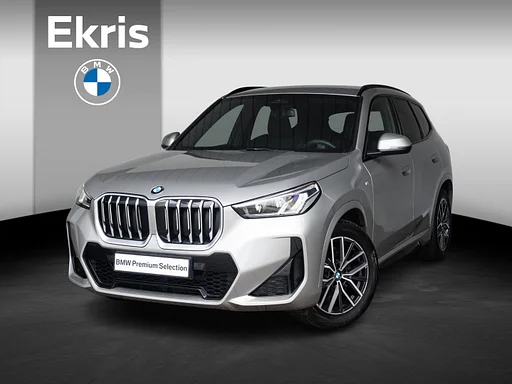 BMW X1 sDrive20i | M Sports package | Achteruitrijcamera | Parking Assistant | 18'' | auto da rimorchio | Lentevoordeel