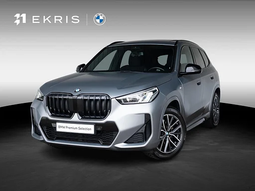 BMW X1 xDrive23i | M Sports package | Travel Pack | Achteruitrijcamera | Tetto Pano | sedili riscaldati | 18'' | Lentevoordeel