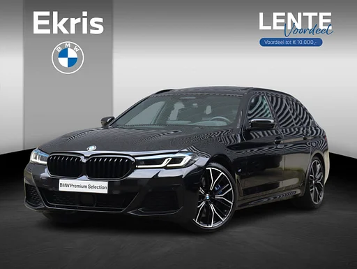 BMW 540 | High Executive | M Sports package Pro | Panodak | trailer coupling | Head-Up | M Stoelen | Entertainmentsysteem Professional achterin | Harman Kardon | Driving Assistant Prof. | Comfort Access | 20'' LMV | Lentevoordeel 5-serie Touring 540i xDrive