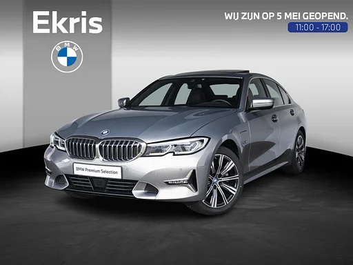 BMW 320 3 Serie Sedan 320e | High Executive | Parking Pack | Achteruitrijcamera | Schuif-/kanteldak | assentos aquecidos | 18'' | Lentevoordeel