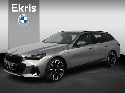 BMW 550 5 Serie Touring 550e xDrive | M Sportpakket Pro | Innovation Pack | Travel Pack | Comfort Pack | Panoramadak