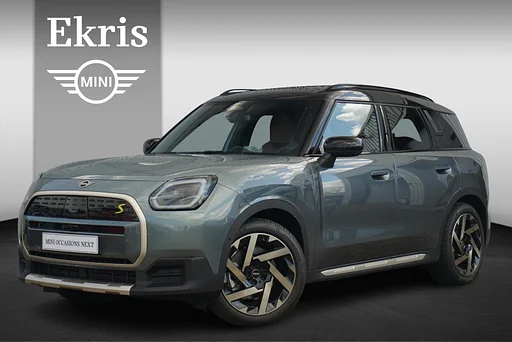 MINI Countryman SE ALL4 Favoured Trim | Pakket L | Driving Assistant Profesional | Harman Kardon | Stoel & Stuurverwarming | Elektrisch verstelbare stoelen | Tetto Pano