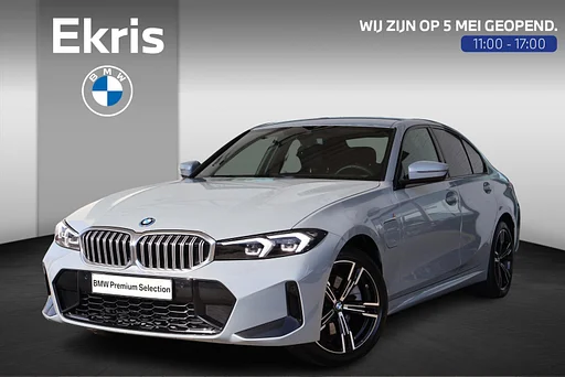 BMW 330 3 Serie Sedan 330e | M Sport | Comfort Access | fűtött ülések | vontatóautó