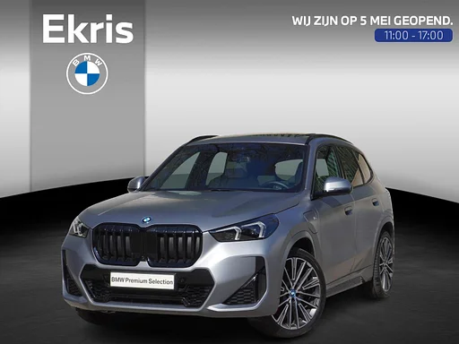 BMW X1 xDrive30e M Sports package Pro | Comfort Pack | Glazen Pano tető | Driving Assistant Professional | Harman-Kardon sound system | BMW Head-Up Display