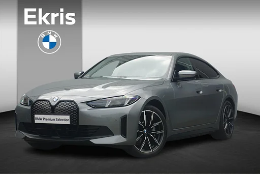 BMW i4 eDrive35 | Comfort Pack / Active Controle de cruzeiro / HIFI / Stoel & Stuurwielverwarming