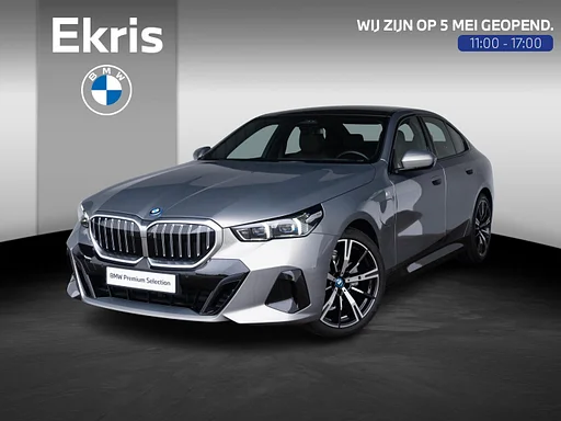 BMW 530 5 Serie Sedan 530e | M Sports package | Glazen Tetto Pano | Stuur- en sedili riscaldati | auto da rimorchio Elektrisch | Harman Kardon | Leder