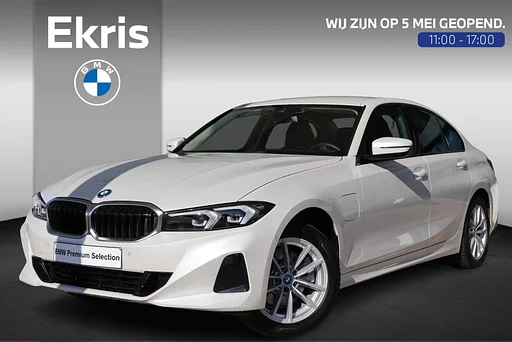 BMW 320 3 Serie Sedan 320e | LCI con Widescreen Display | Leder | macchina fotografica | sensori di parcheggio voor en achter | aria condizionata Control | sedili sportivi