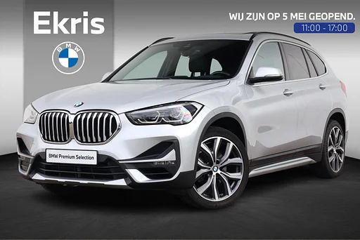 BMW X1 sDrive18i Executive Edition Panoramadak/ Cruise Control/ Head-Up/ Getint Glas achter/ Elektrische Achterklep/ 19 inch