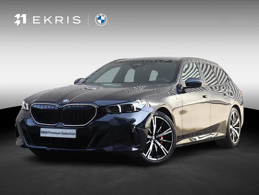 BMW 520 5-serie Touring 520i | M Sports package Pro | vontatóautó | Panodak | Head-Up | Driving Assistant Plus | Stuurwiel Verwarmd | Comfort Access | 20'' LMV