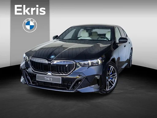 BMW i5 Sedan eDrive40 | M Sports package Pro | Innovation Pack | auto da rimorchio