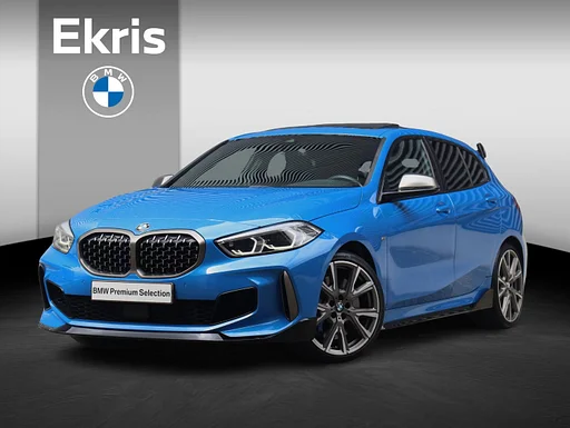 BMW M135i 1-serie 5 doors xDrive | Executive | M Sport | Panodak | Harman Kardon | M Sports seats | camera | Adaptieve LED Koplampen | M Performance | 19'' LMV