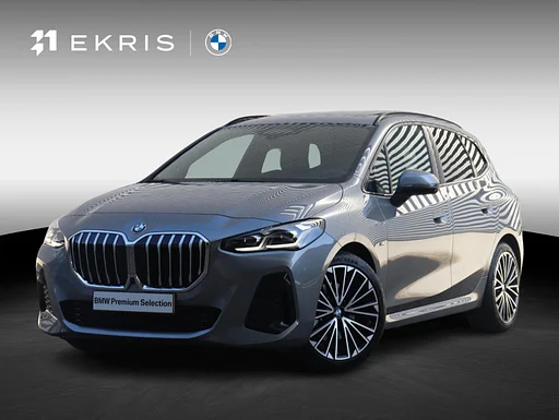 BMW 223 Active Tourer 2 Serie 223i | M Sportpakket | Trekhaak | Driving Assistant Professional | Panodak | Head-up | Elektrische Stoelen met Memory & Massafunctie | Harman Kardon | 19 Inch