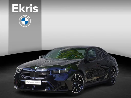 BMW M5 Sedan Bowers & Wilkins Surround Sound System | Glazen Tetto Pano | Driving Assistant Professional | M Driver's Pack | Comfort Access | Stuurwielrand verwarmd