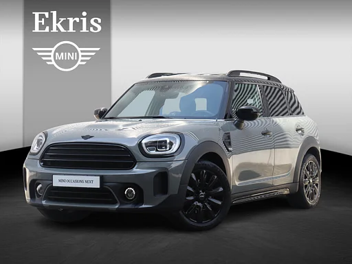 MINI Cooper Countryman | Classic + Panodak + Sportstoelen + Apple Carplay + Camera + Verwarmbare Voorstoelen + Comfort Access + Elektr. Achterklep + 18" LM Pin Spoke zwart