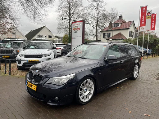 BMW 520 5-serie TOURING 520I M-package automatico / NAVI / AIRCO-ECC / PDC / LMV