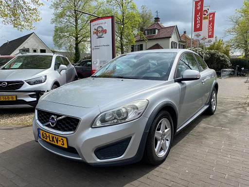 Volvo C30 2.0 143PK / AIRCO-ECC / ELEK. RAMEN / RADIO-CD / BLUETOOTH / 16'' LM-VELGEN