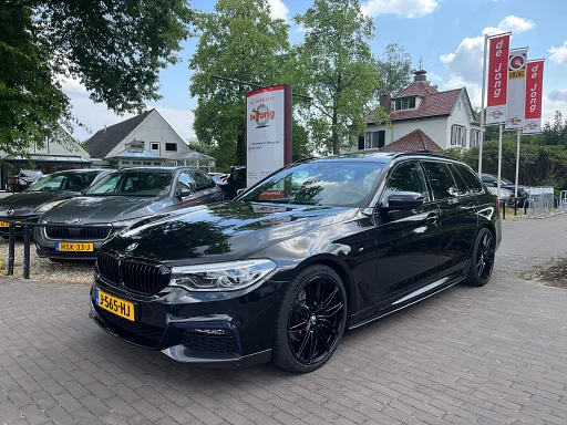 BMW 520 5-serie TOURING 520I HIGH EXECUTIVE / toit ouvrant / LEDER / HARMAN-KARDON