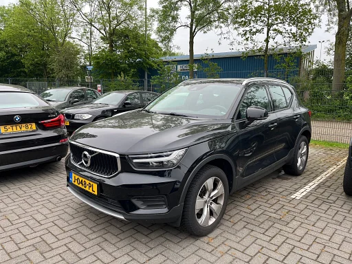 Volvo XC40 1.5 T3 MOMENTUM PRO *LEES TEKST*