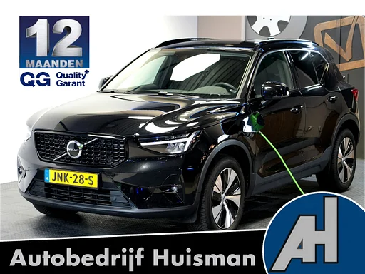 Volvo XC40 1.5 T4 Plug-in Hybrid 155kW/211pk DCT7 Plus Dark FACELIFT! HARMAN/KARDON PREMIUM + EL.TREKHAAK + aria condizionata + CRUISE + NAVI SENSUS + LANE ASSIST + sedili sportivi + KEYLESS ENTRY&GO + EL.ACHTERKLEP + macchina fotografica + PD-GLASS + PARKSENSOREN V&A + 18" LM-VELGEN!!
