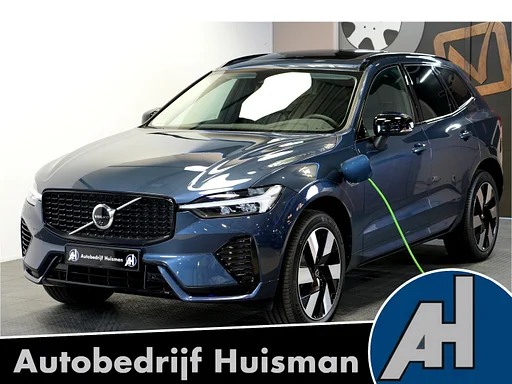 Volvo XC60 2.0 T6 AWD 293kW/399pk Aut8 Plug-in hybrid Plus Dark HARMAN/KARDON + Tetto Pano + EL.TREKHAAK + 360 macchina fotografica + BLIS + LANE ASSIST + STOEL-&STUURVERWARMING + ADAPT.CRUISE + PILOT ASSIST + MATRIX LED + KEYLESS + PARKSENSOREN V&A + 20" LM-VELGEN!!