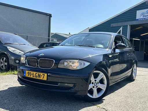 BMW 118 1-serie 118i Business Line | NweAPK | ECC | LMV | ar condicionado