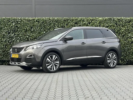 Peugeot 5008 1.2 PureTech Blue Lease GT-Line, FACELIFT, 7-PERSOONS, panorama roof navigatie, cruise control, air conditioning CONTROL, KEYLESS, DODEHOEK, LED, PDC, HALF LEDER, trailer coupling LICHTMETAAL 19"