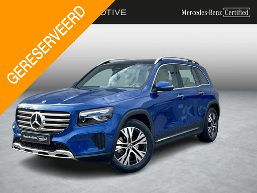 Mercedes-Benz GLB 180 Luxury Line | Panoramisch dak | Trekhaak | Verwarmde Zetels | Smartphone Integratie | Widescreen |