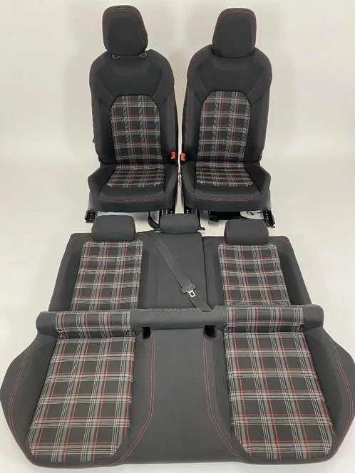 Interieur VW Polo 6 Stof Zwart/Wit/Rood