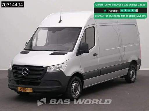 Mercedes-Benz Sprinter 215 CDI Automaat L2H2 150PK Airco Camera Parkeersensoren v+a MBUX CarPlay Euro6 L2 Airco