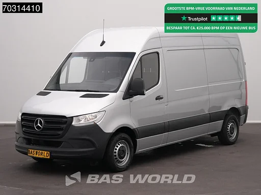 Mercedes-Benz Sprinter 215 CDI Automaat 150pk L2H2 MBUX Camera Airco Parkeersensoren CarPlay Euro6 L2 Airco