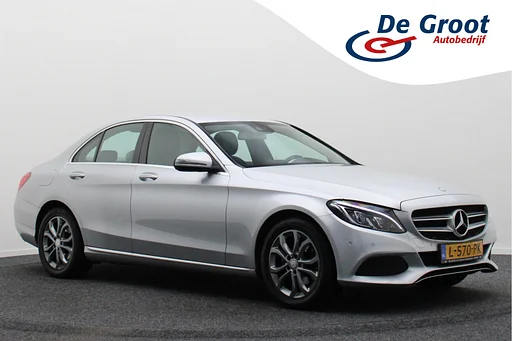 Mercedes-Benz C 180 automática LED, navigatie, Elektr. Stoelen, Stoelverw., Controle de cruzeiro PDC