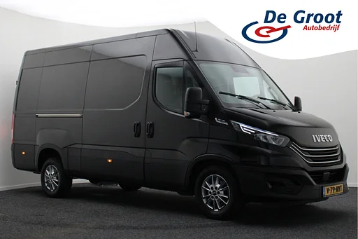 Iveco Daily 35S18 3.0 180 PK Automaat L2H2 3-Zits, Climate, Camera, Cruise, Navigatie, Bluetooth, Trekhaak 3500KG