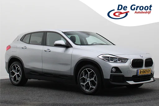 BMW X2 sDrive20i High Executive automática LED, Head-Up, Apple Carplay, Stoelverwarming, PDC, 17"