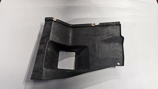 Afdekking Binnenscherm airduct rechts BMW 3 serie E30 51711962768 1962768