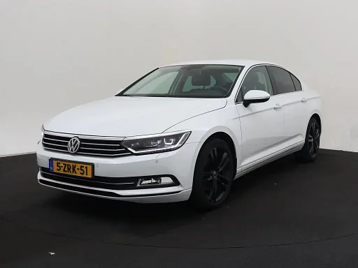 Volkswagen Passat 1.4 TSI Comfortline | Navi | aria condizionata | PDC |