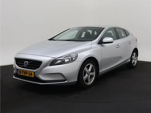 Volvo V40 1.6 D2 Momentum (5-drs Hatchb.)