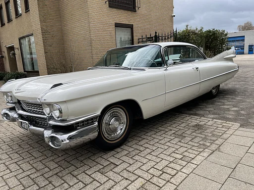 Cadillac Deville COUPE