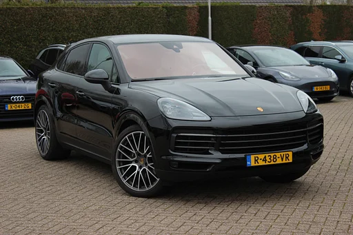 Porsche Cayenne Coupé 3.0 E-Hybrid Platinum Edition / panorama roof / camera / air suspension / 22'' / Sportchrono / Stuur+Stoelverwarming / Bose / Dodehoek / DAB / cruise control