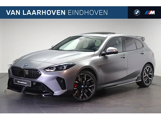 BMW 123 1 Serie xDrive High Executive M Sport automatico / Tetto Pano / auto da rimorchio / Adaptieve LED / M Adaptief onderstel / Parking Assistant Plus / Head-Up / Comfort Access