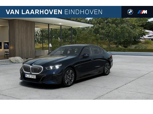 BMW i5 eDrive40 M Sport / Adaptieve LED / Achteruitrijcamera / M Sportonderstel / Harman-Kardon / Parking Assistant / sedili riscaldati