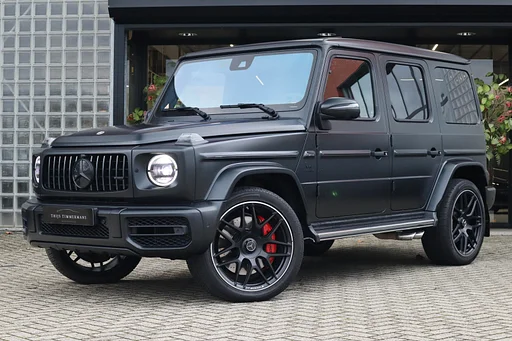 Mercedes-Benz G 63 AMG | Carbon int., Massage, Pano, Rij-ass. Pakket, Burmester, Trekhaak, Zitklima, Magno nachtzwart, G Manufaktur interieur