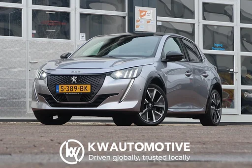 Peugeot e-208 EV GT 350 50 kWh PANO/ VIRTUAL COCKPIT/ CAM/ CARPLAY/ CRUISE/ ar condicionado