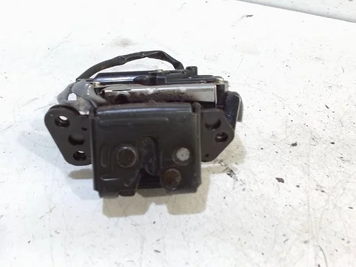 Slot mechaniek kofferdeksel achterklep elektrisch Toyota Avensis