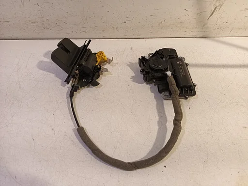 Achterklep motor Skoda Superb