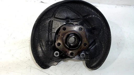 Wielnaaf rechts achter Audi A4