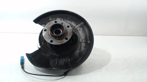 Wielnaaf rechts achter BMW 5 serie