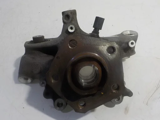 Wielnaaf rechts achter Audi A4