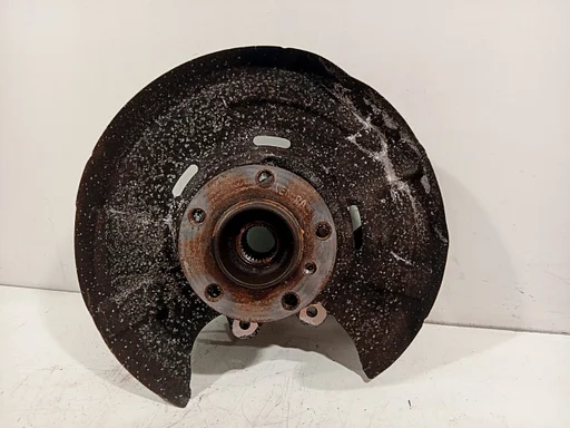 Wielnaaf rechts achter BMW 5 serie