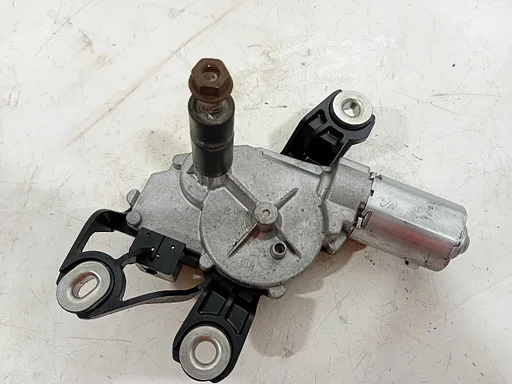 Ruitenwissermotor achter Volkswagen Golf